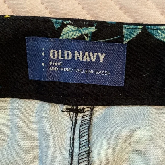 Cute Pixie Floral Pants, Size 2! - Picture 5 of 5